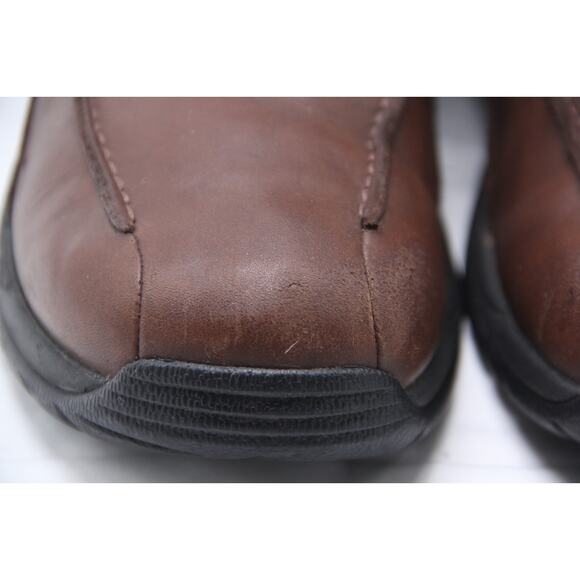 UGG Hiking Boots Mens Size 10 Brown Leather Waterproof Cold Weather Vibram 5552